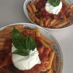 Meet your Posher, Maria